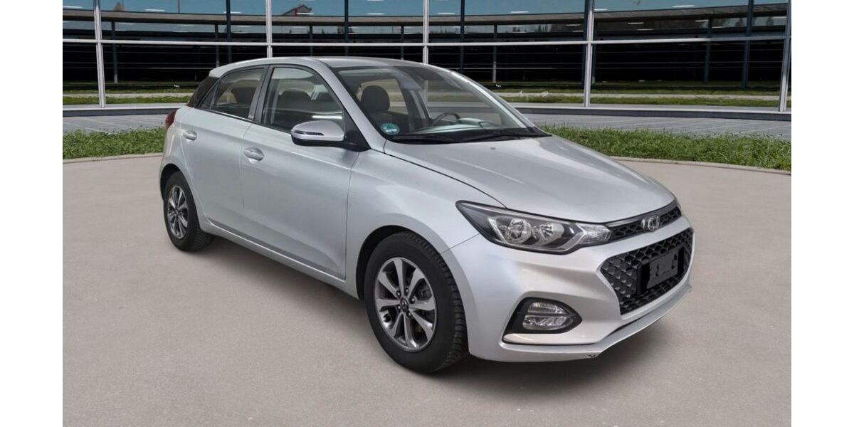 Hyundai i20 113.000 km 9.400 &euro; Augsburg 86179