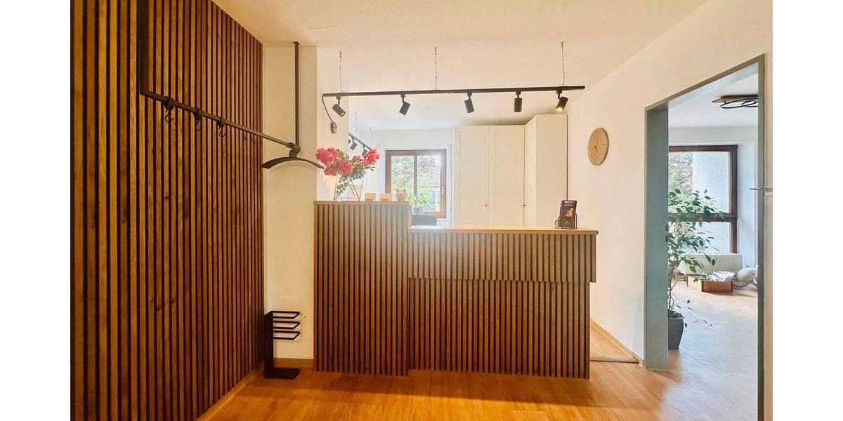 Gewerbeobjekt Königsbrunn - 8 Zimmer, 105 m&sup2;, 399.000&euro; | Angebot:26930907