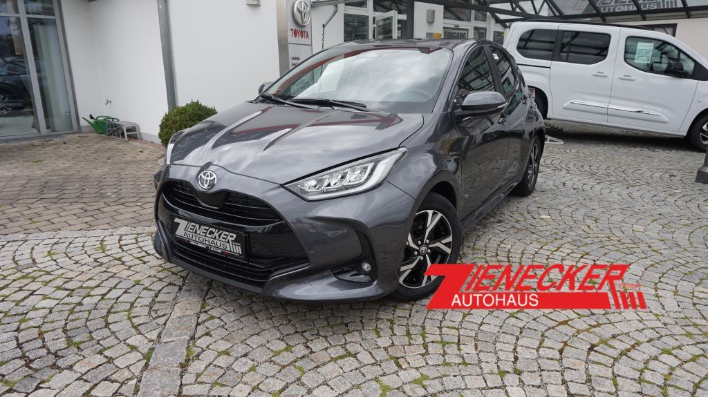 Toyota Yaris 4.300 km 24.790 &euro; Lagerlechfeld 86836