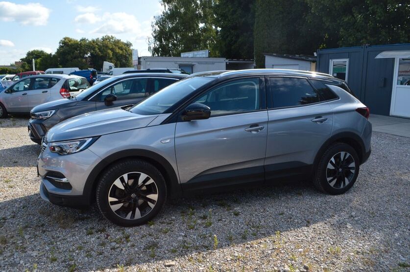 Opel Grandland (X) 47.800 km 21.990 € Königsbrunn 86343