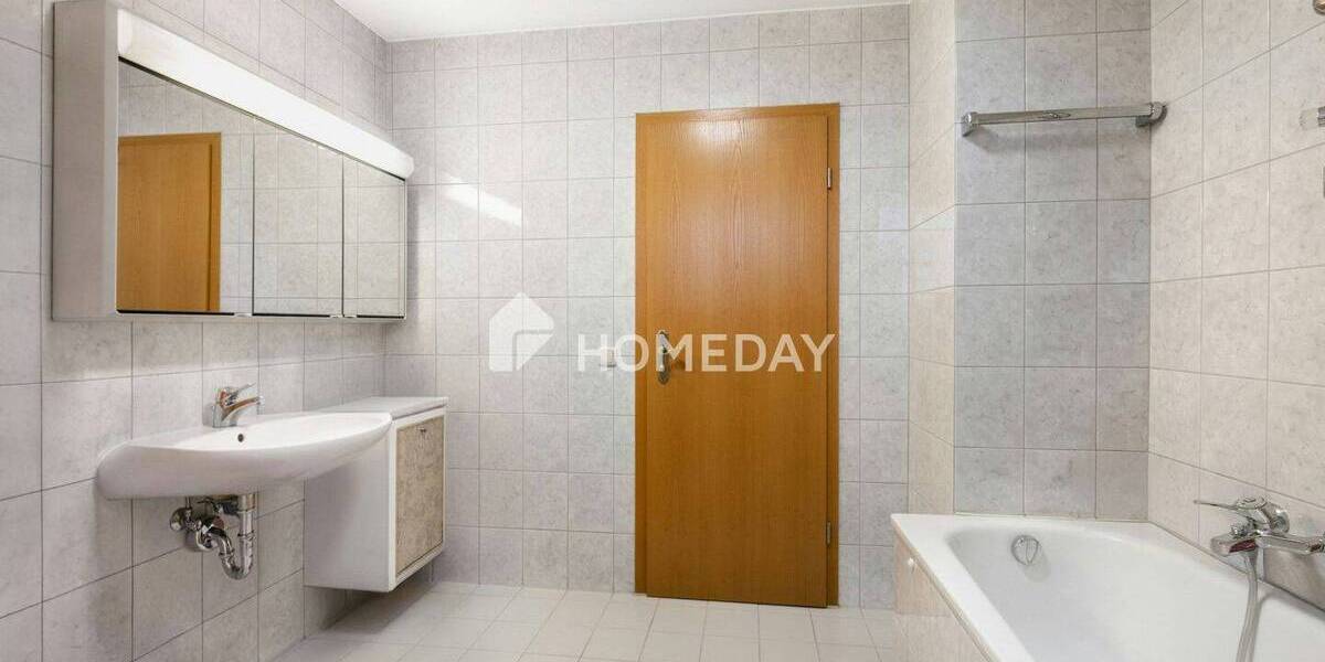 Etagenwohnung Dasing - 4 Zimmer, 118 m&sup2;, 435.000&euro; | Angebot:26171095