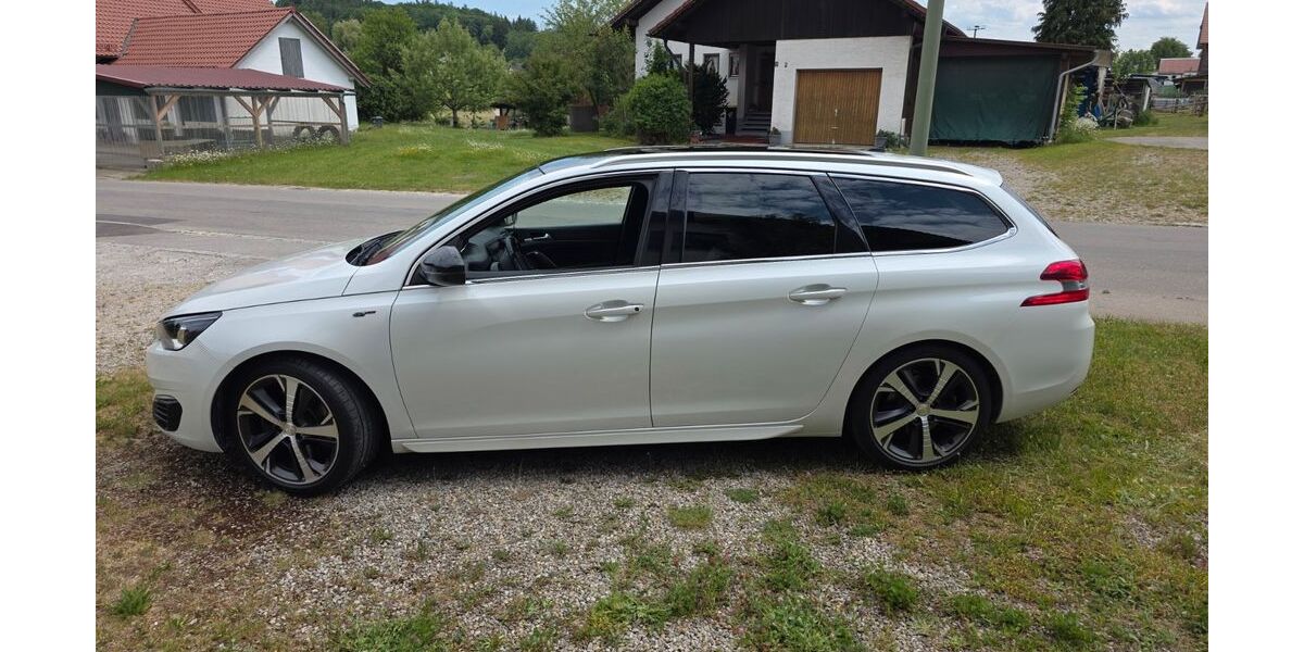 Peugeot 308 121.600 km 12.500 &euro; Scherstetten 86872