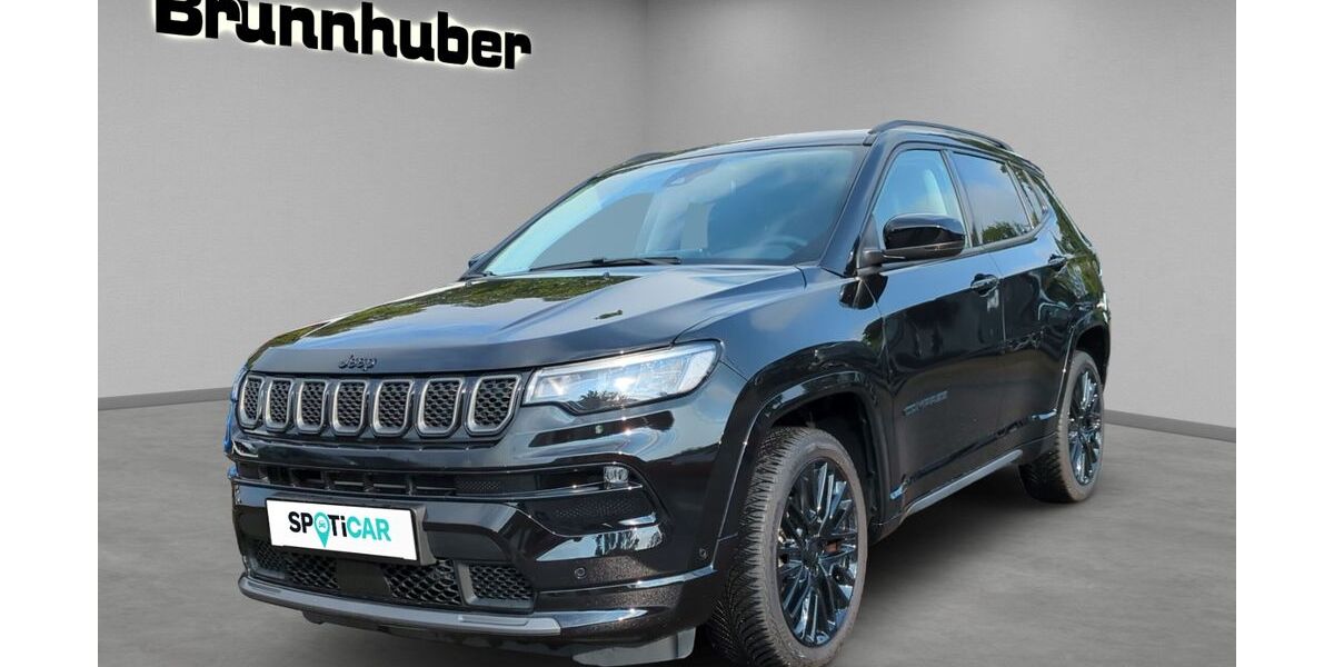 Jeep Compass 14.173 km 30.590 € Augsburg 86156