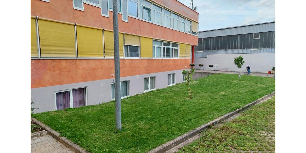 Hochparterre Königsbrunn - 3 Zimmer, 80 m&sup2;, 1.100&euro; | Angebot:25639203