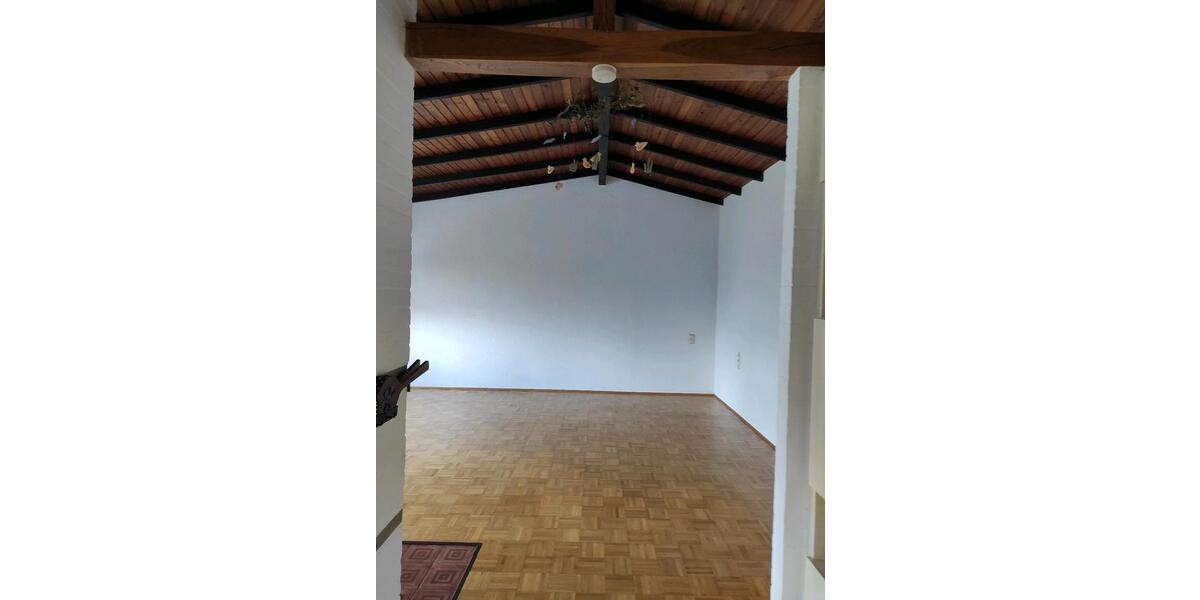 Reihenhaus Horgau - 6 Zimmer, 188 m&sup2;, 1.800&euro; | Angebot:25590833