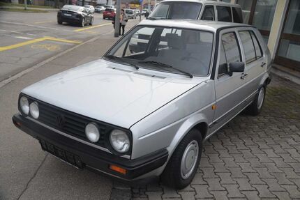 VW Golf 138.200 km 5.990 € Augsburg 86167