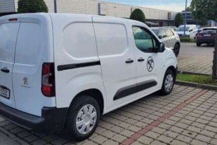 Peugeot Partner 147.000 km 7.700 € Königsbrunn 86343