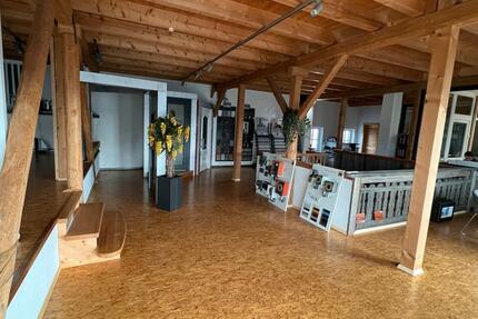 Gepflegte Büro- und Ausstellungsflächen in bayrischem Flair zimmer