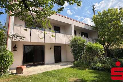 Haus Neusäß - 5 Zimmer, 152 m&sup2;, 1.800&euro; | Angebot:26913571