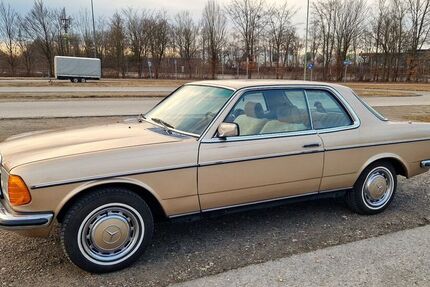 Mercedes 230