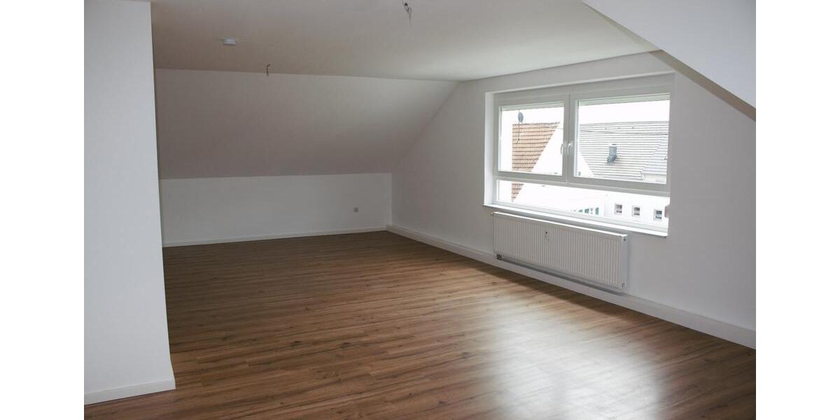 Dachgeschoßwohnung Diedorf - 4 Zimmer, 93 m&sup2;, 1.050&euro; | Angebot:26365008