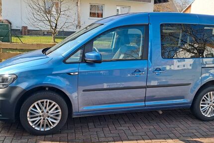 VW Caddy 117.500 km 22.500 &euro; Hollenbach 86568