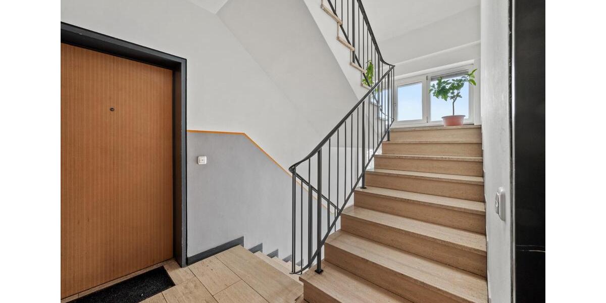 Etagenwohnung Augsburg Hochzoll - 3 Zimmer, 106 m&sup2;, 325.000&euro; | Angebot:24369776