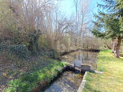 KLEINER WEIHER + BACHLAUF - VIEL PLATZ FÜR ALLE - Doppelhaushälfte Scheuring | Angebot:26795063