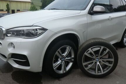 BMW X5 M50 114.211 km 31.350 &euro; Mickhausen 86866