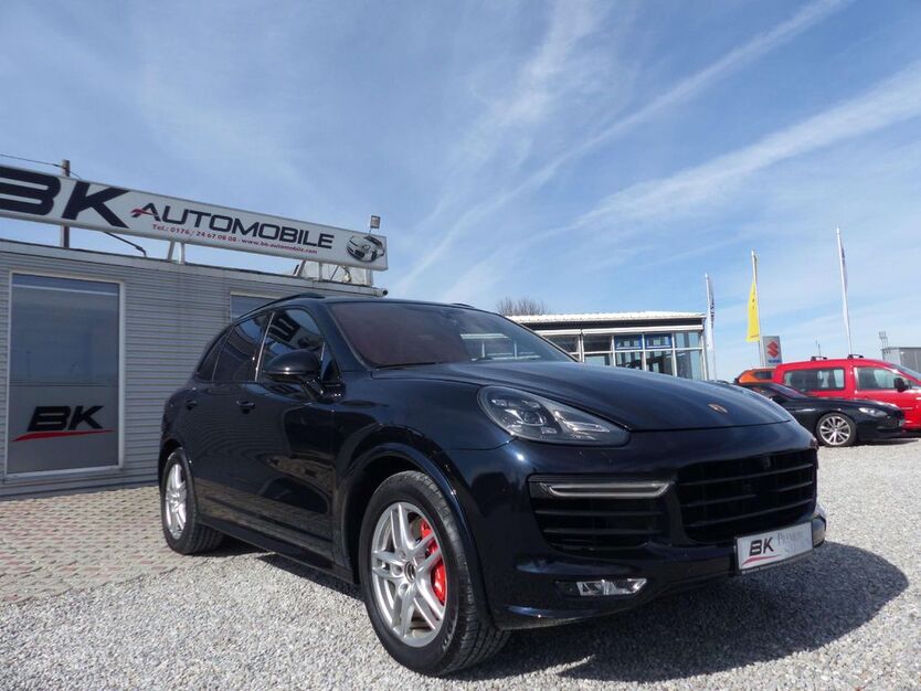 Porsche Cayenne 238.900 km 34.990 € Königsbrunn 86343