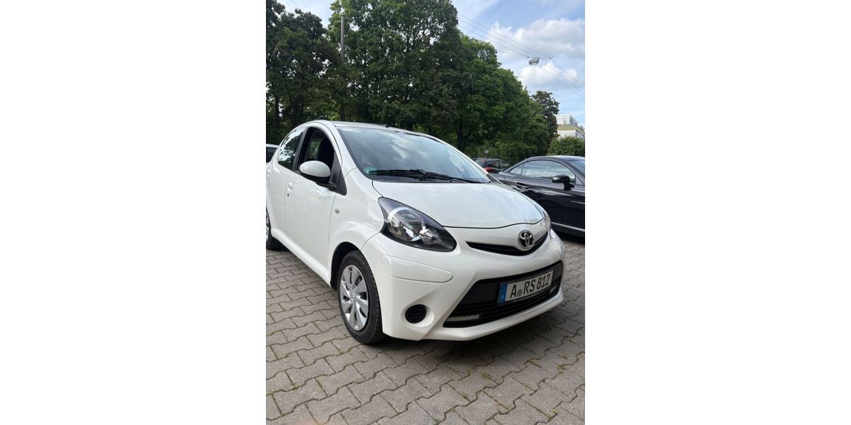 Toyota Aygo (X) 79.500 km 5.900 &euro; Augsburg 86164
