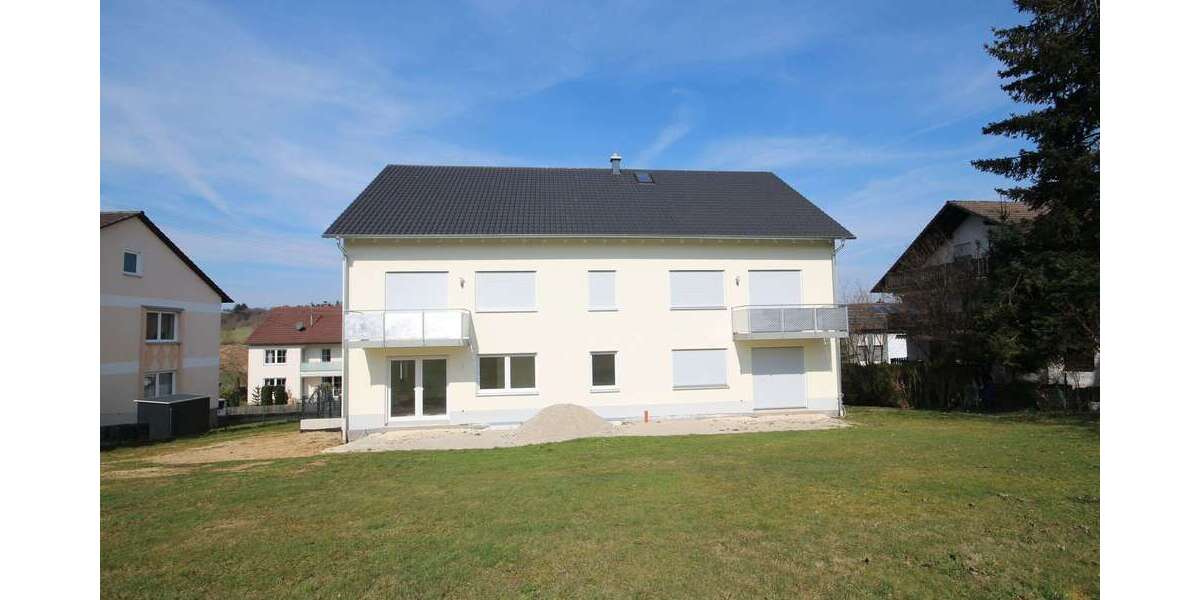 Etagenwohnung Emersacker - 3 Zimmer, 101 m&sup2;, 1.190&euro; | Angebot:26082572