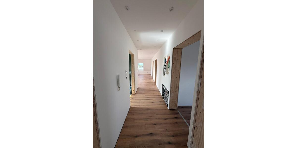 Dachgeschoßwohnung Buttenwiesen - 4 Zimmer, 100 m&sup2;, 1.050&euro; | Angebot:26646629