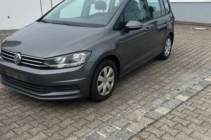 VW Touran 390.000 km 6.450 &euro; Augsburg 86156