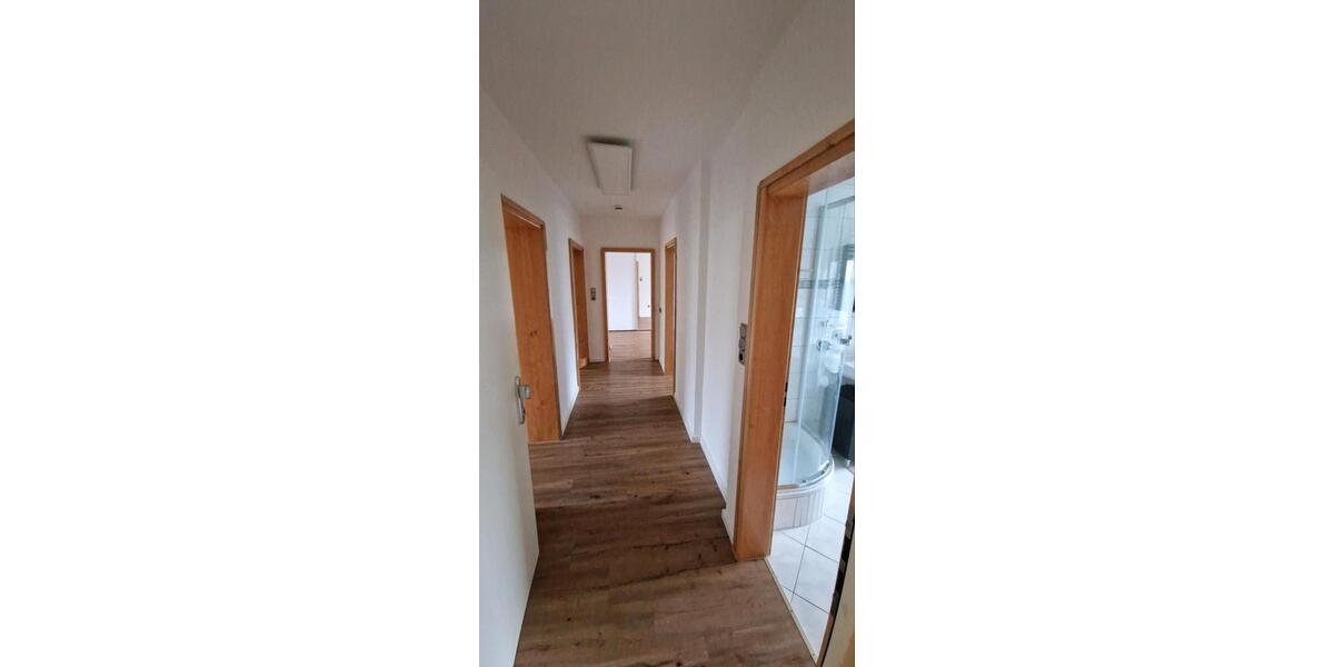 Erdgeschoßwohnung Neusäß - 3 Zimmer, 73 m&sup2;, 299.000&euro; | Angebot:23122393