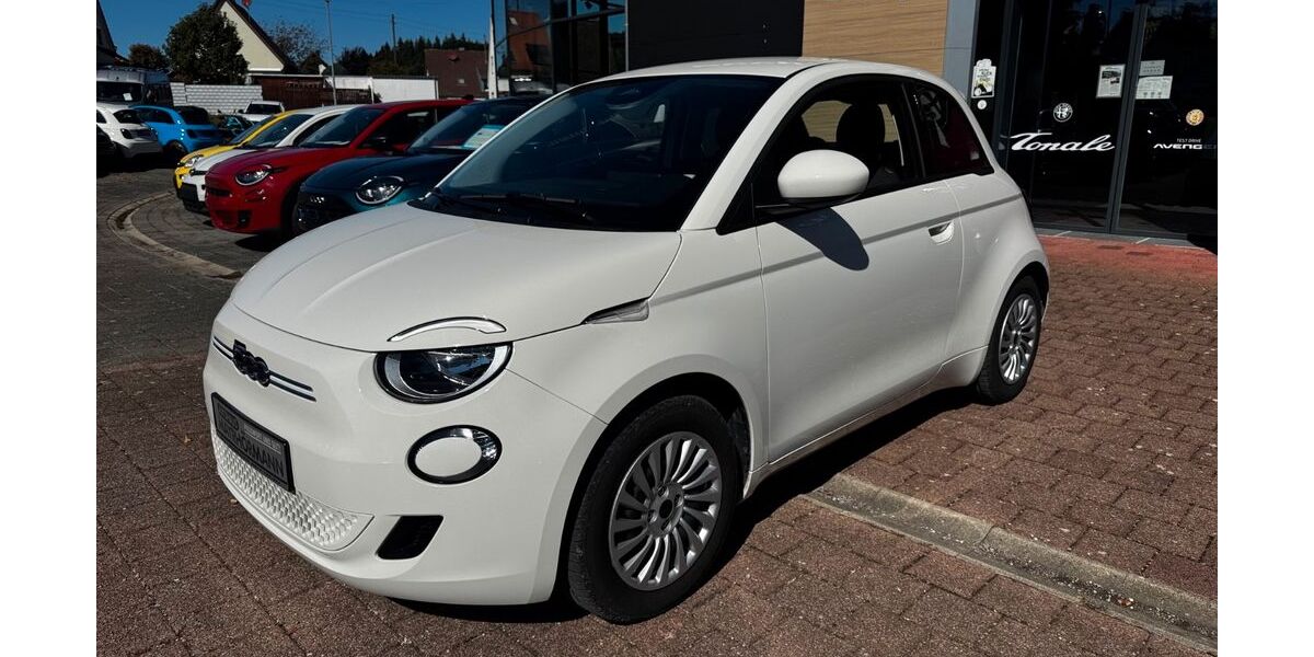 Fiat 500e 8.931 km 21.990 &euro; Diedorf / Augsburg 86420