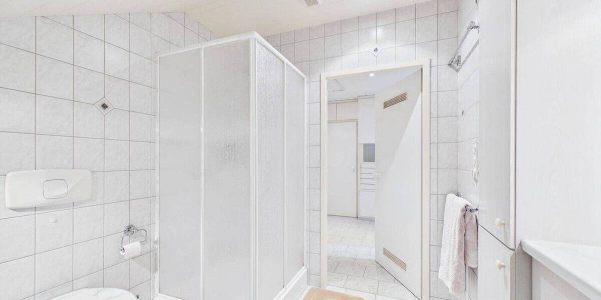 Einfamilienhaus Aindling - 7 Zimmer, 251 m&sup2;, 878.000&euro; | Angebot:26320485