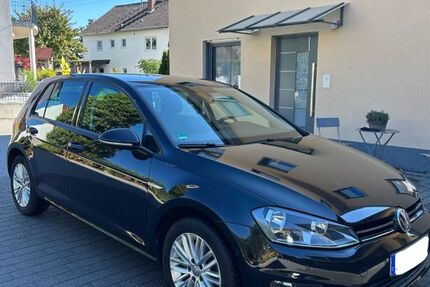 VW Golf 124.300 km 11.000 € Affing 86444