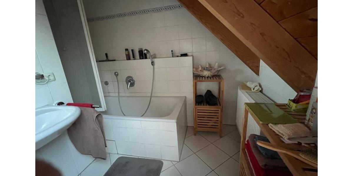Dachgeschoßwohnung Friedberg - 2.5 Zimmer, 63 m&sup2;, 325.000&euro; | Angebot:25803221