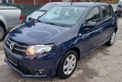 Dacia Sandero 163.000 km 2.900 &euro; GELTENDORF 82269