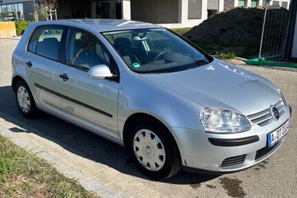 VW Golf 104.000 km 3.890 &euro; Neusäß 86356