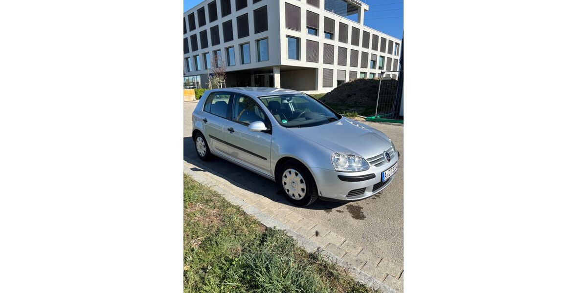 VW Golf 104.000 km 3.890 &euro; Neusäß 86356