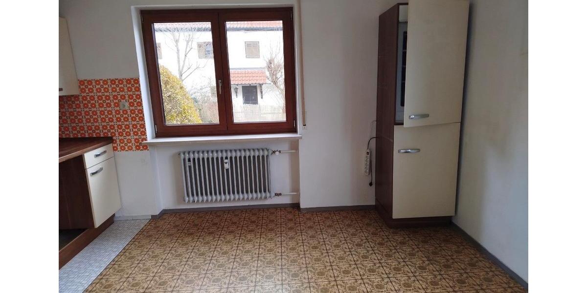 Erdgeschoßwohnung Buttenwiesen - 4 Zimmer, 101 m&sup2;, 900&euro; | Angebot:25875100
