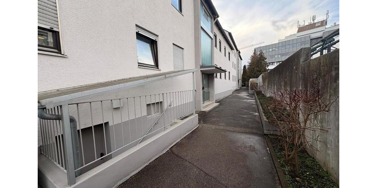 Dachgeschoßwohnung Augsburg Lechhausen - 3 Zimmer, 77 m&sup2;, 310.000&euro; | Angebot:25073037