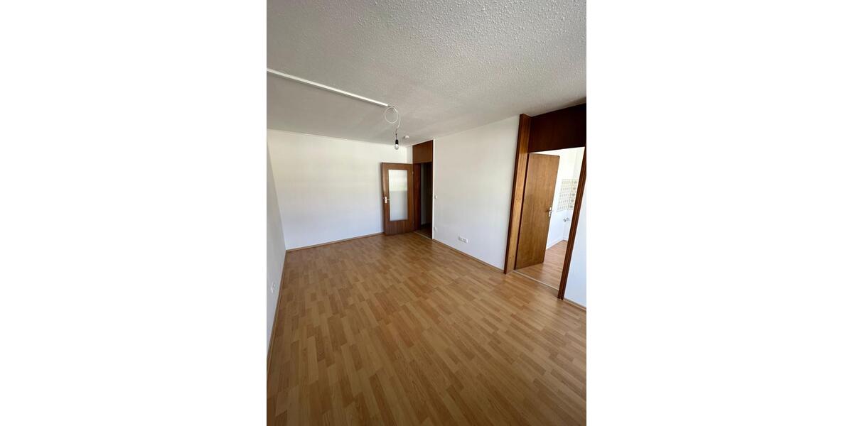 Etagenwohnung Neusäß - 2 Zimmer, 45 m&sup2;, 850&euro; | Angebot:25299615