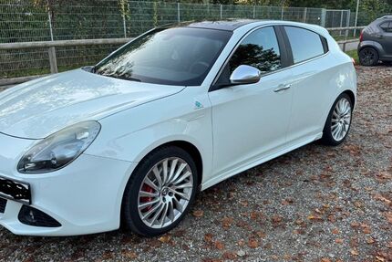 Alfa Romeo Giulietta 119.000 km 12.000 &euro; Augsburg 86156