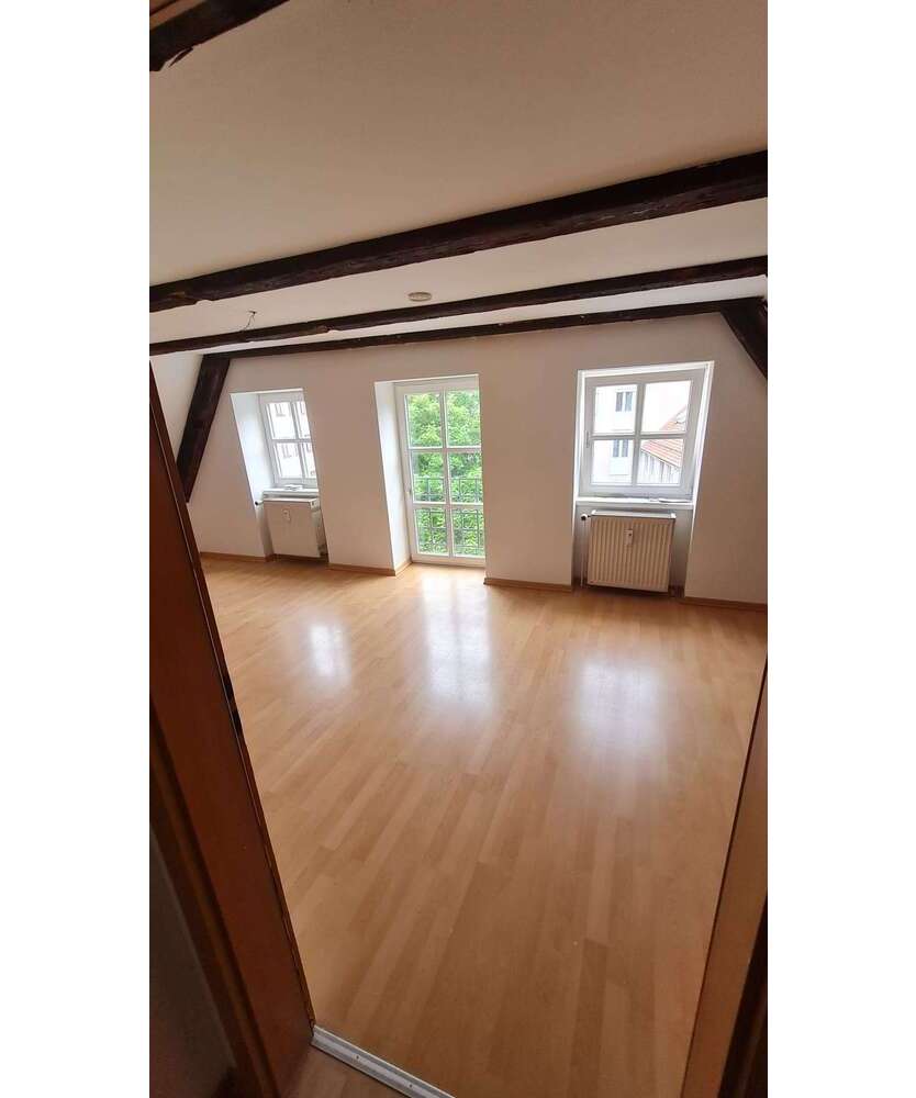 Wohnung zum Mieten in Augsburg 976 € 65.07 m²