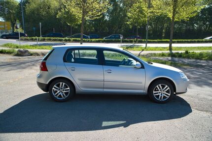 VW Golf 161.153 km 2.500 &euro; Kissing 86438
