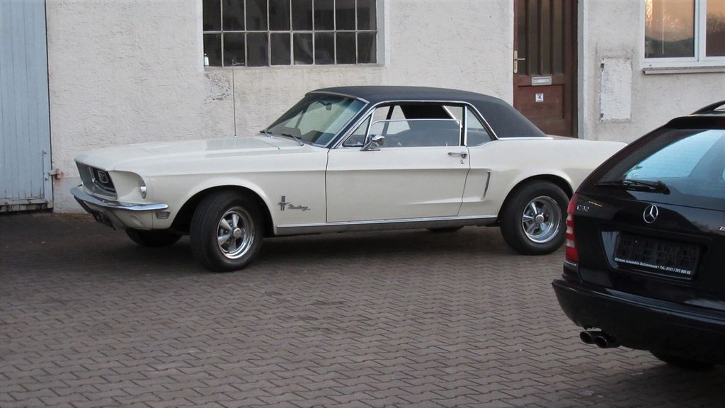 Ford Mustang 99.999 km 34.900 &euro; Buttenwiesen 86647