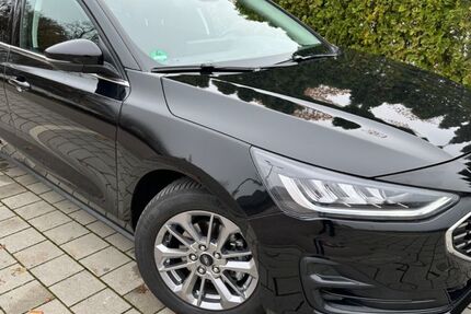 Ford Focus 24.000 km 21.990 € Dinkelscherben 86424
