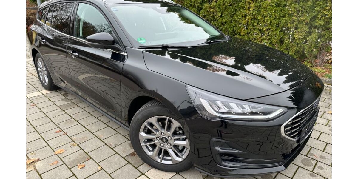 Ford Focus 24.000 km 21.990 € Dinkelscherben 86424