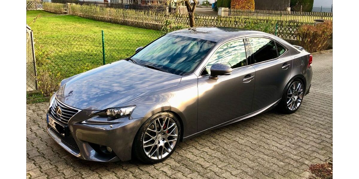 Lexus IS 300 212.000 km 14.690 &euro; Kühbach 86556