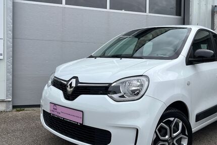 Renault Twingo 7.950 km 12.799 &euro; Kissing 86438