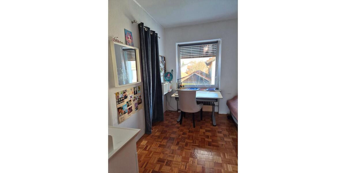 Etagenwohnung Moorenweis - 4 Zimmer, 104 m&sup2;, 1.300&euro; | Angebot:25641038