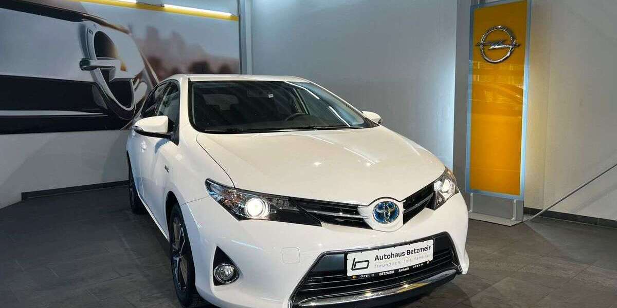 Toyota Auris 61.701 km 13.390 &euro; Aichach 86551