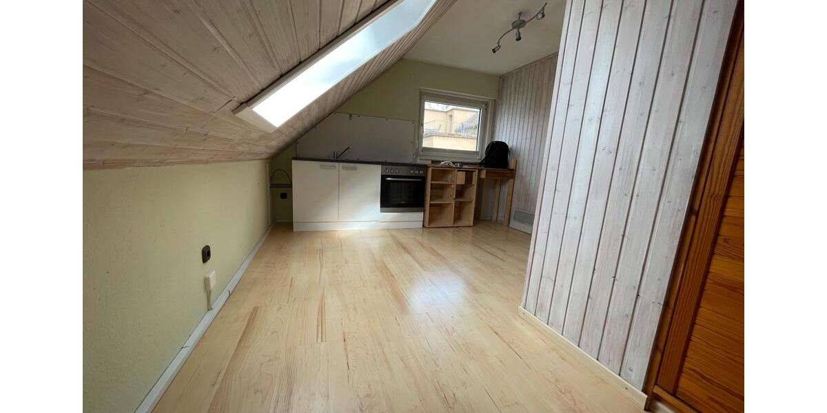 Dachgeschoßwohnung Augsburg - 1.5 Zimmer, 45 m&sup2;, 650&euro; | Angebot:25257454