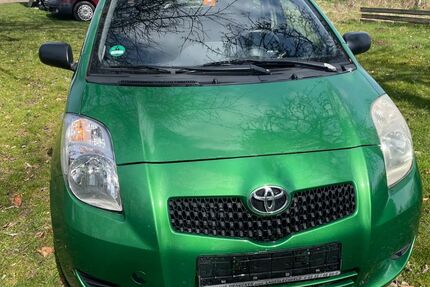 Toyota Yaris 192.000 km 1.850 &euro; Langerringen-Westerringen 86853