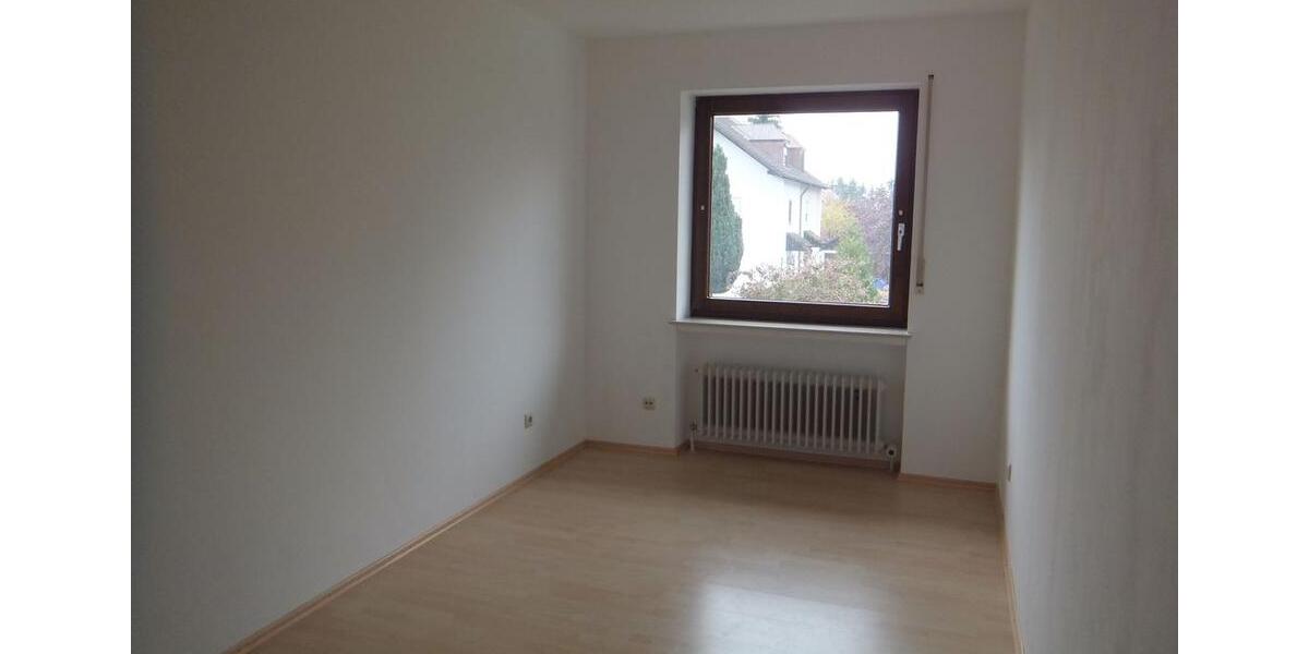 Reihenhaus Königsbrunn - 4 Zimmer, 103 m&sup2;, 1.555&euro; | Angebot:26579609