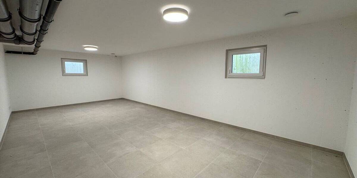 Einfamilienhaus Augsburg Haunstetten - 5 Zimmer, 206 m&sup2;, 2.300&euro; | Angebot:26874974