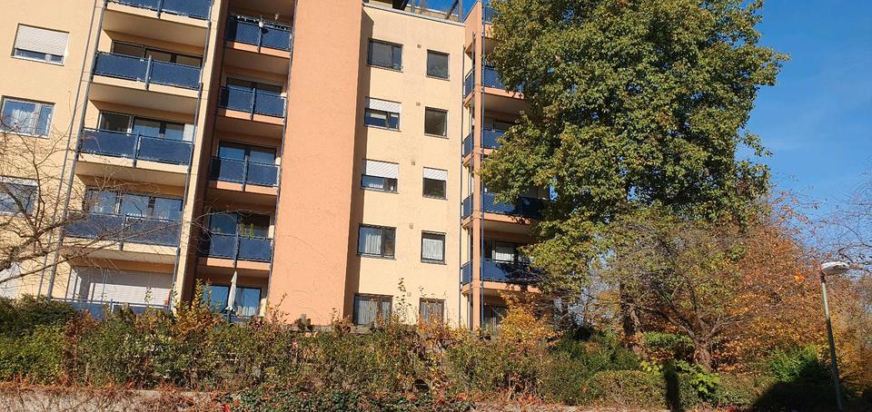 Etagenwohnung Augsburg Pfersee - 3 Zimmer, 80 m&sup2;, 1.555&euro; | Angebot:26405845